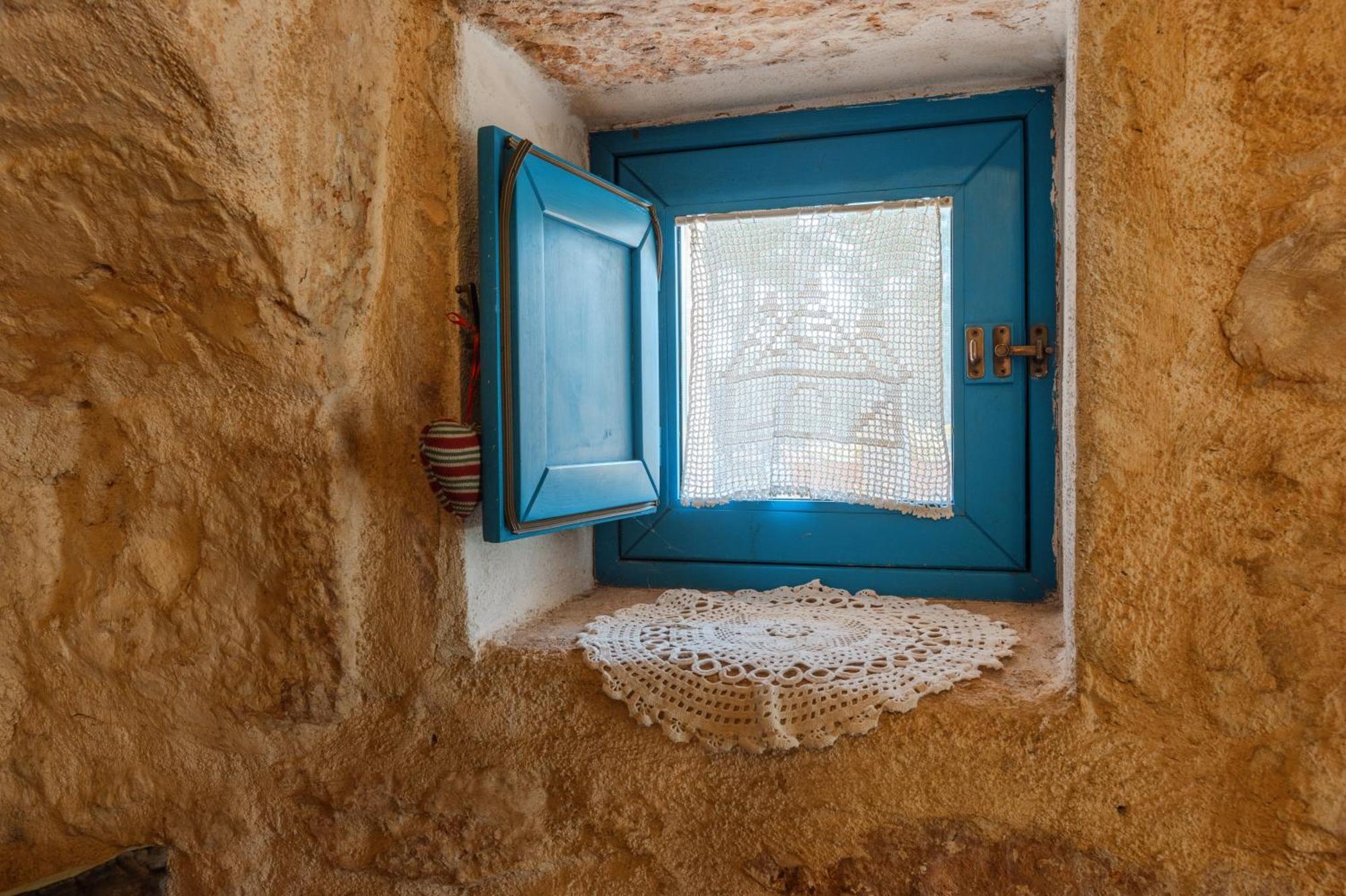 Trullo Tarantini Con Piscina Privata Apartment Latiano Bagian luar foto