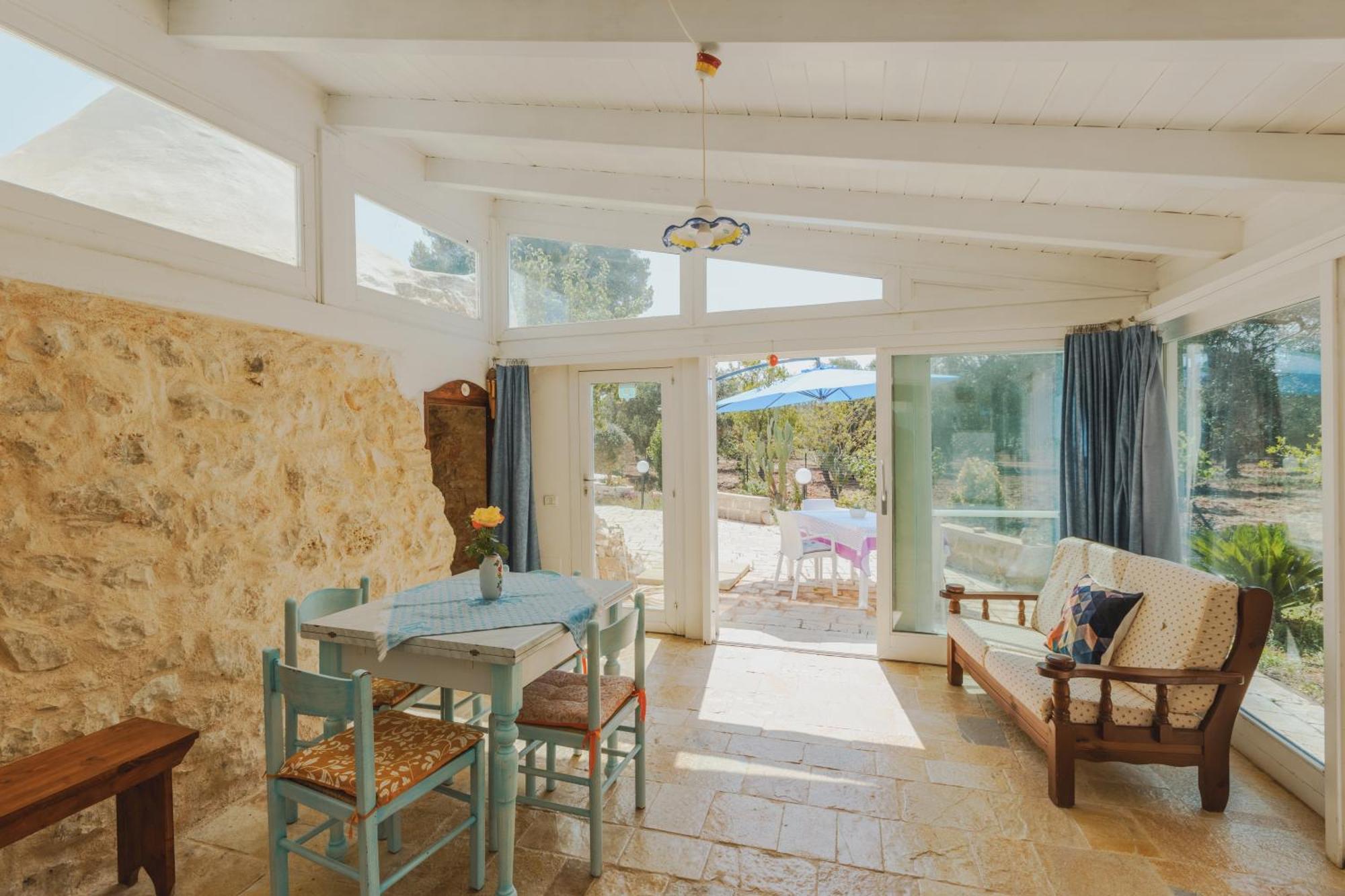 Trullo Tarantini Con Piscina Privata Apartment Latiano Bagian luar foto