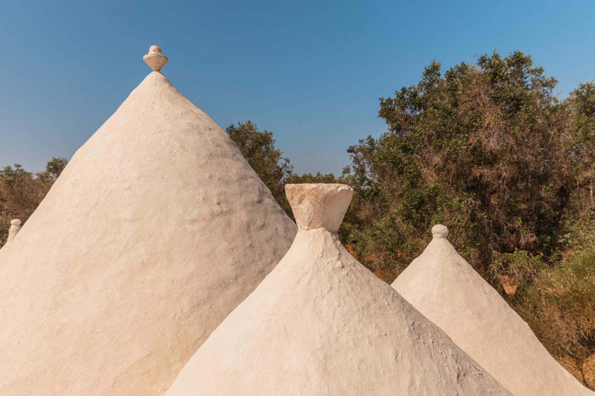 Trullo Tarantini Con Piscina Privata Apartment Latiano Bagian luar foto