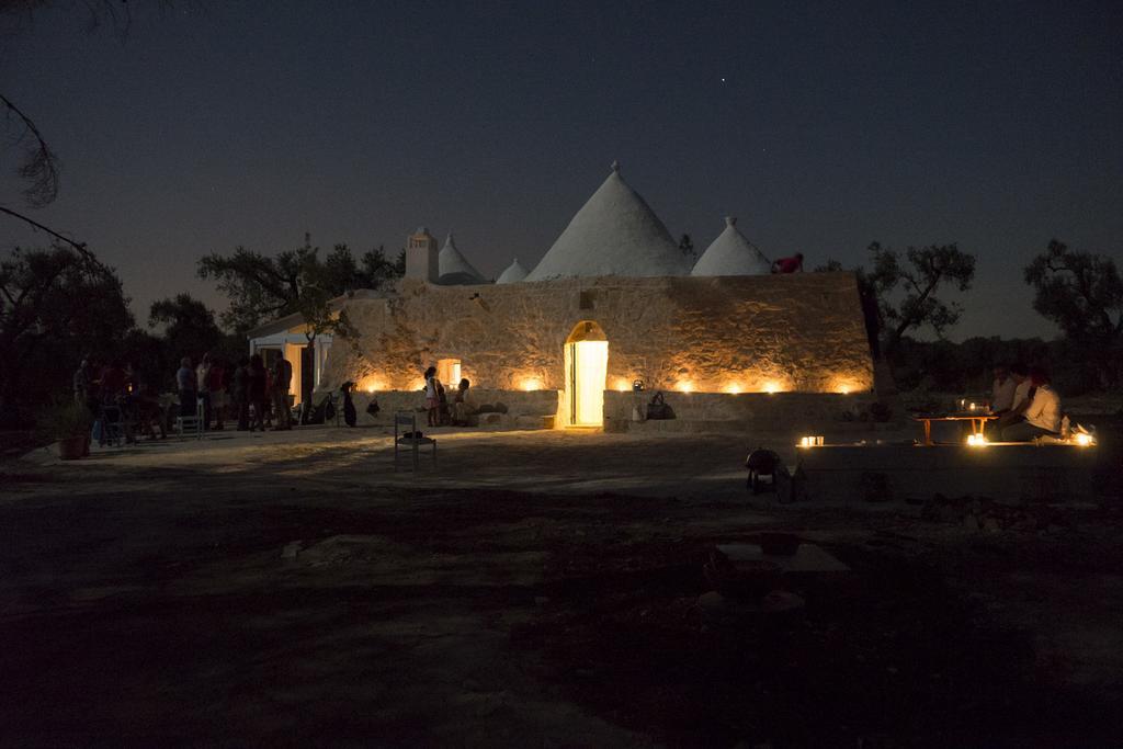 Trullo Tarantini Con Piscina Privata Apartment Latiano Bagian luar foto
